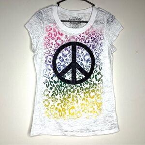 < Y2K “Rocker Girl” Peace Sign Leopard Print Tee >